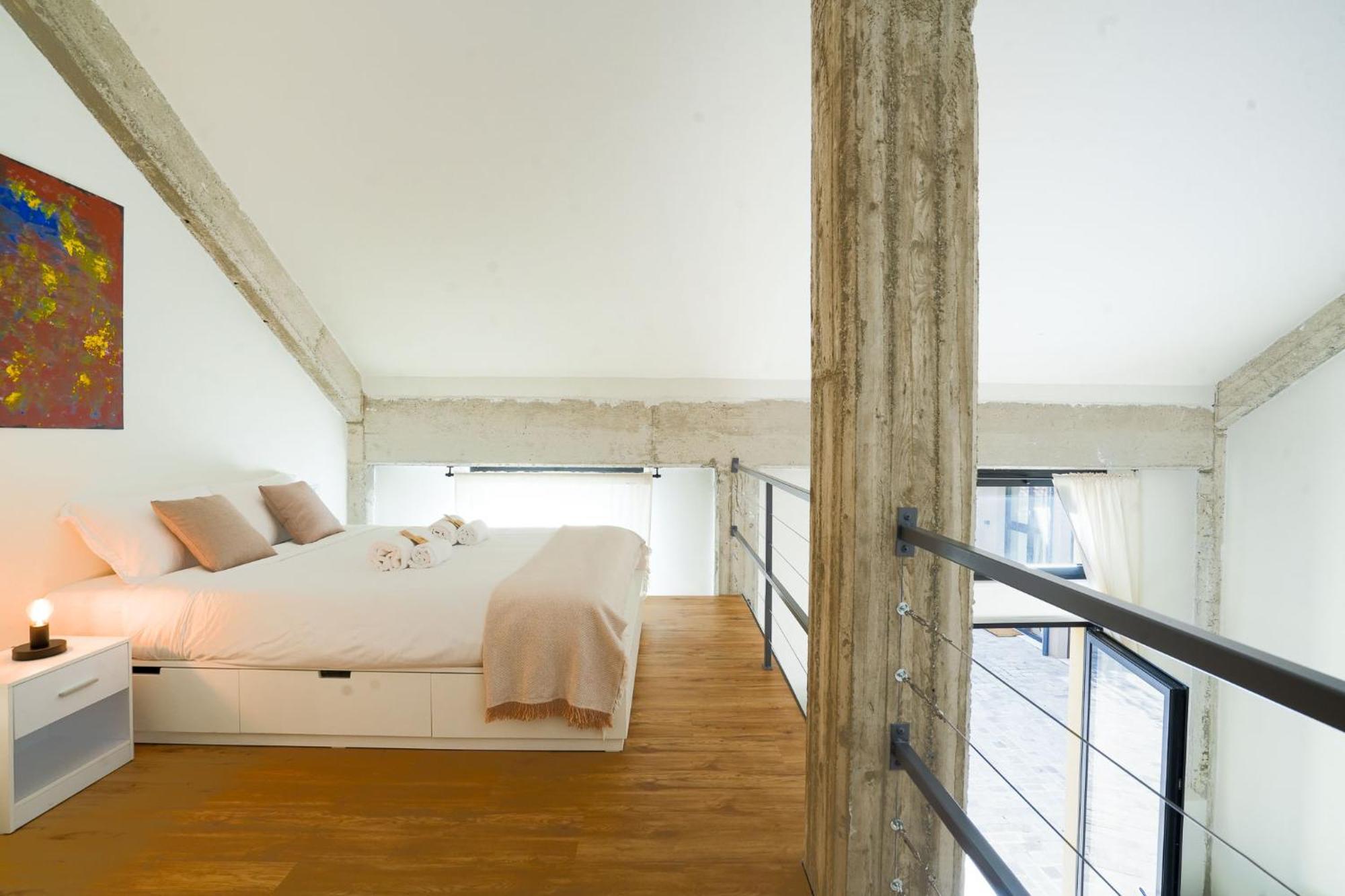 Del Re House, Parking Free Milaan