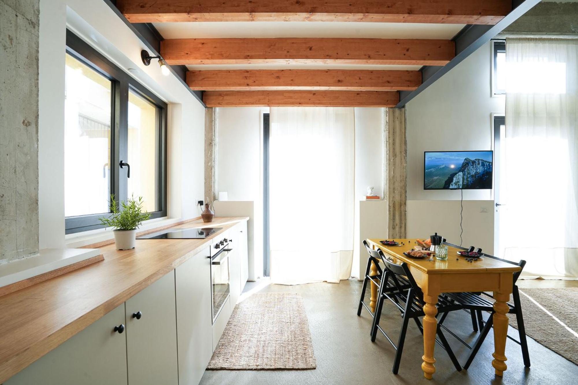 Del Re House, Parking Free Vakantiehuis